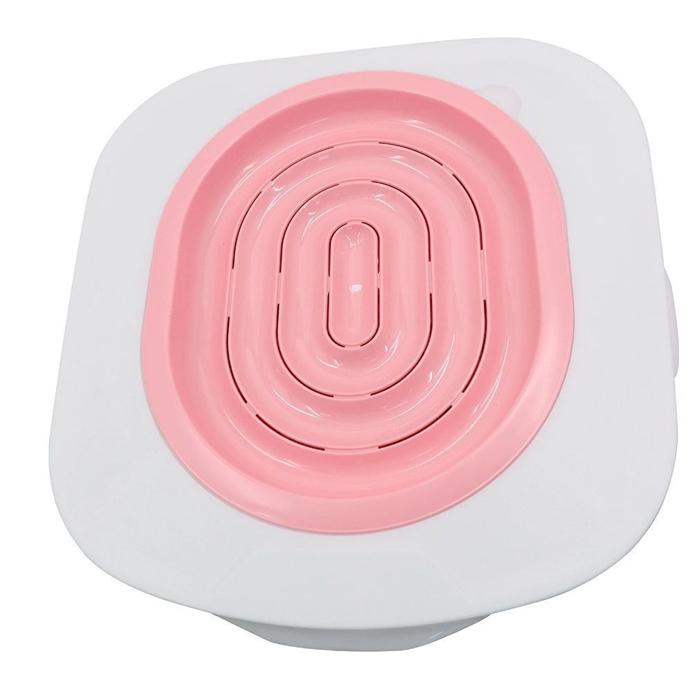 Cat toilet training device: When a cat goes to the toilet, it uses the toilet bowl to ch the cat to squat and sit in the toilet bowl to train the cat to squat